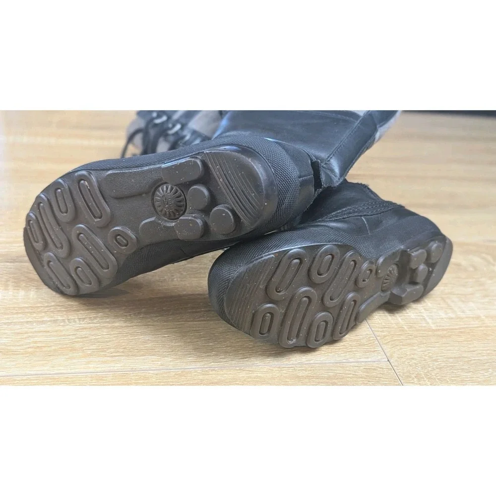 Ugg Belcloud US 6 Sheepskin Shearling Lined Black Gray Leather Duck‎ Boot
